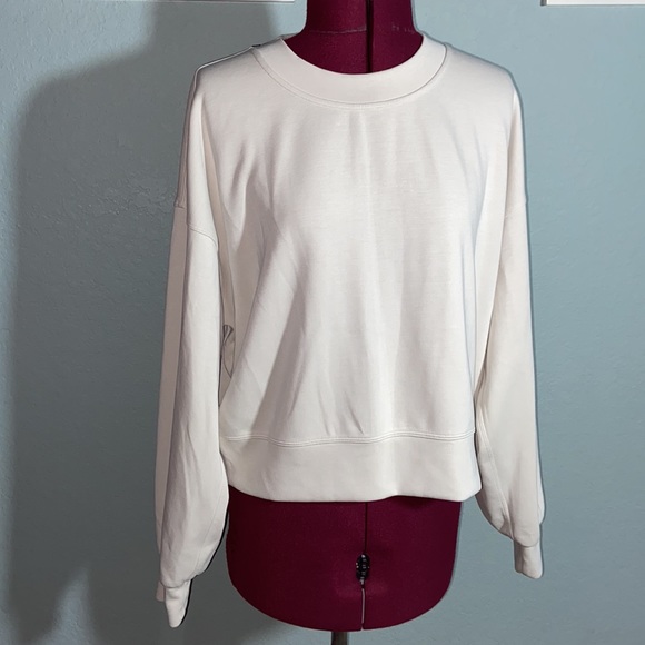 Lululemon Softstreme Perfectly Oversized Cropped Crew - Picture 6 of 10